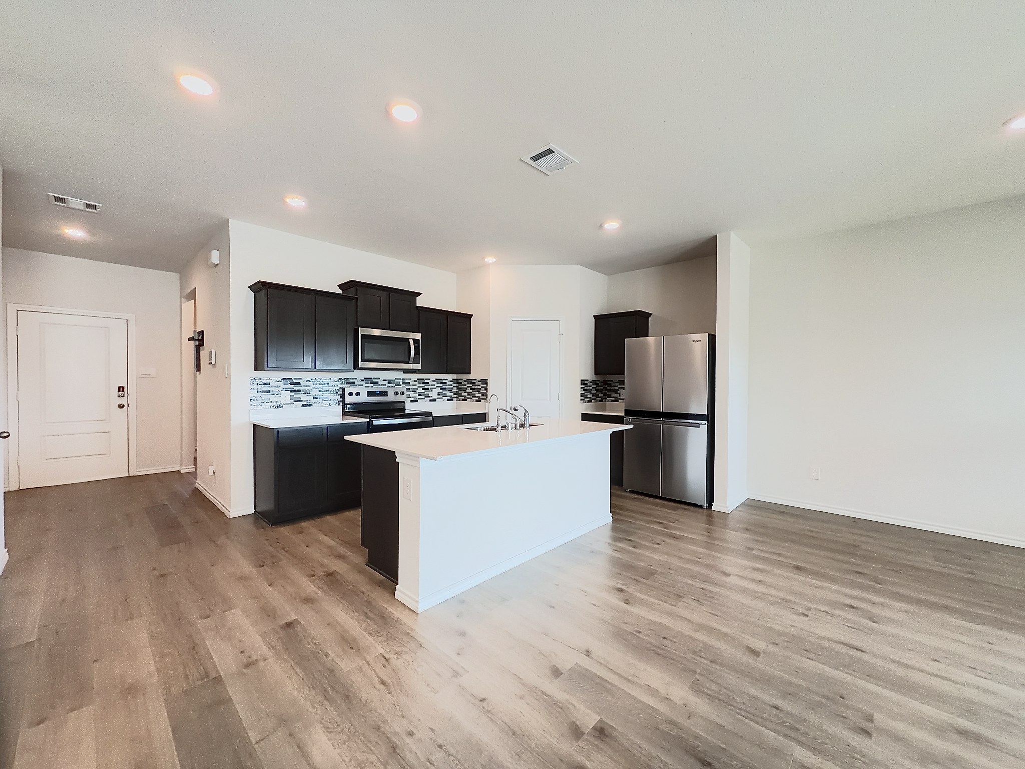 218 Alice Springs Ln — photo 9